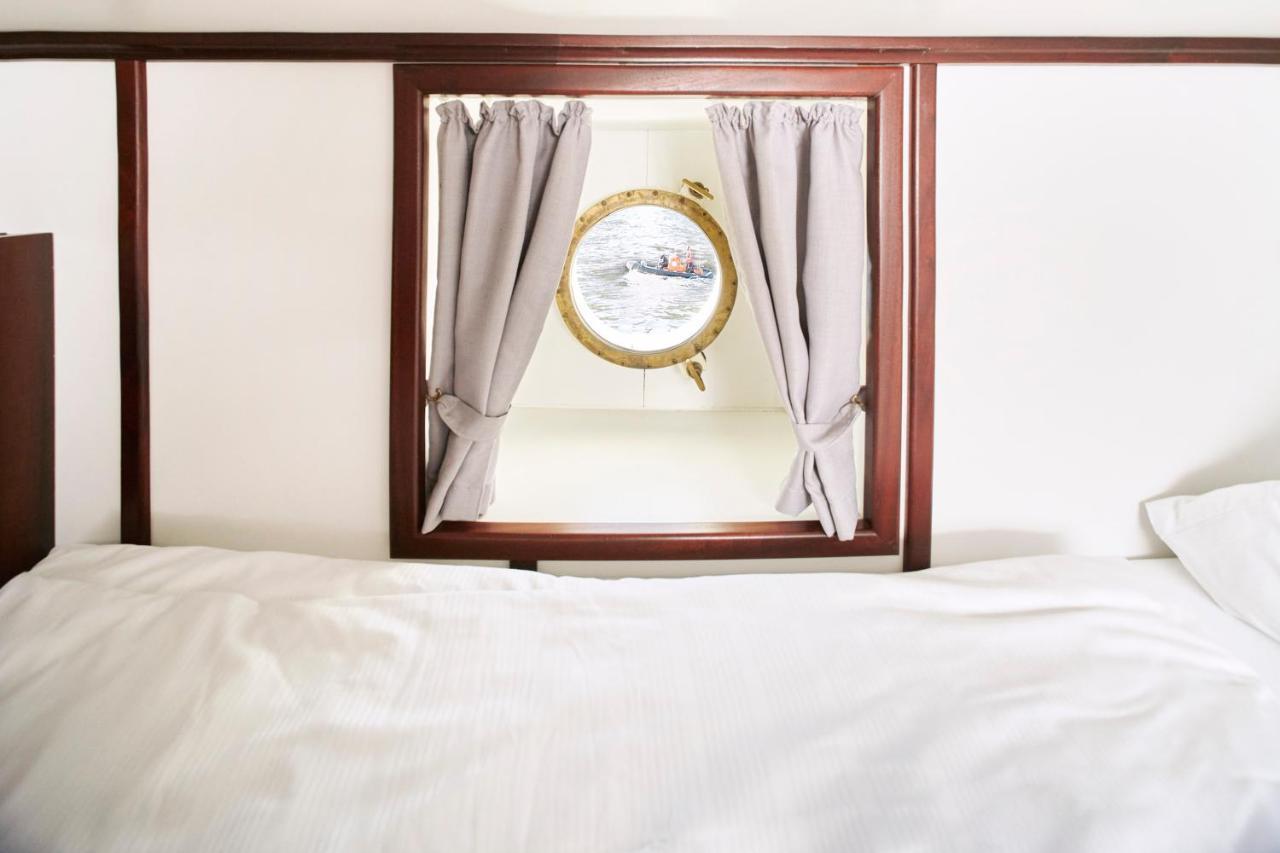 Hotel Alexander Von Humboldt - Schiff Bremen