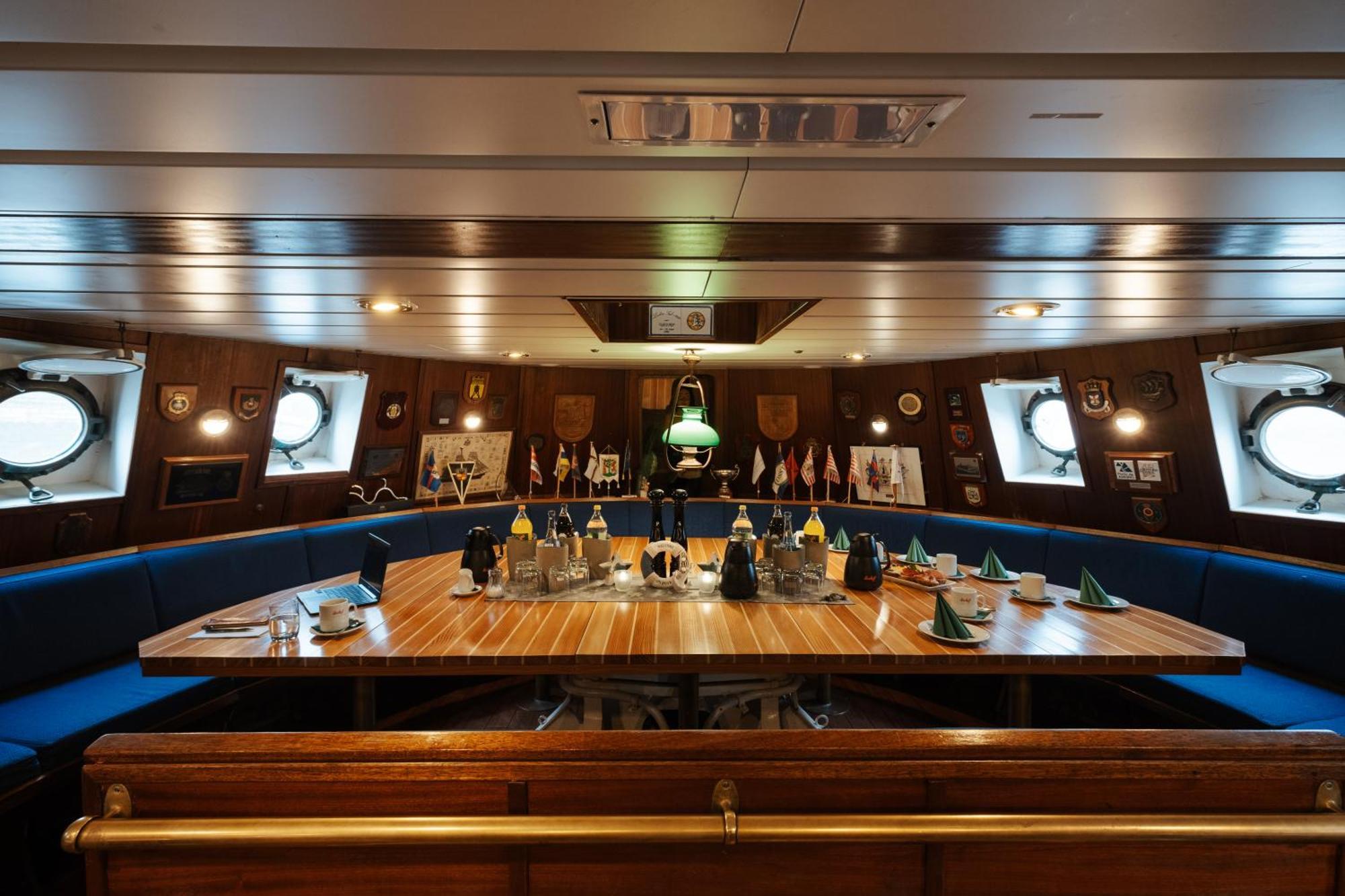Hotel Alexander Von Humboldt - Schiff Bremen